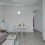Spacious Modern Miljak - 1min To The Appartamento Traù