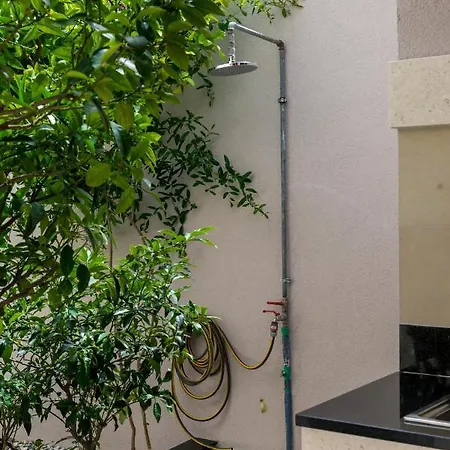 Spacious Modern Miljak - 1min To The *