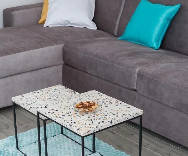 Spacious Modern Miljak - 1min To The דירה טרוגיר