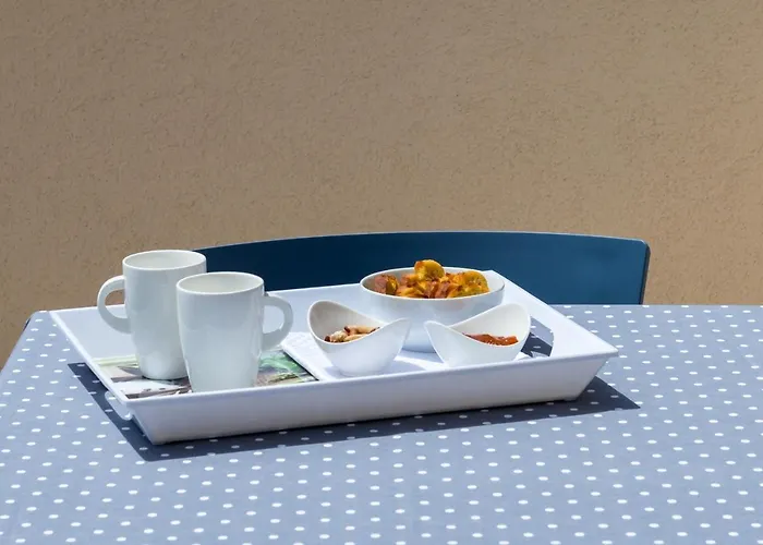 Spacious Modern Miljak - 1min To The דירה